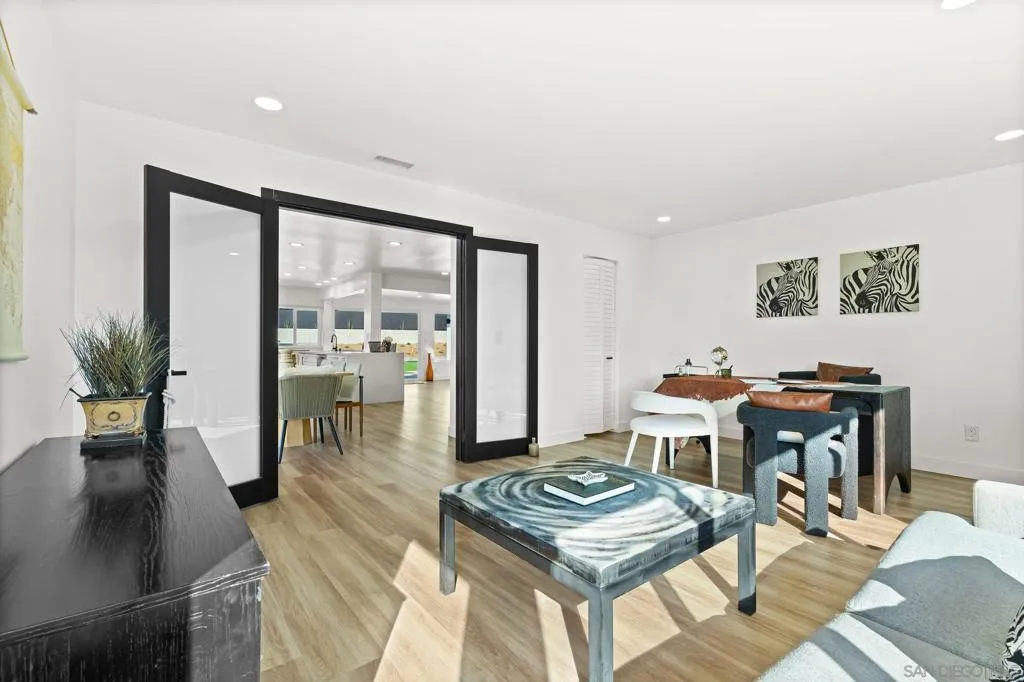 Cardiff By The Sea, California 92007, United States, 5 Bedrooms Bedrooms, ,3 BathroomsBathrooms,Residential,Active,239525