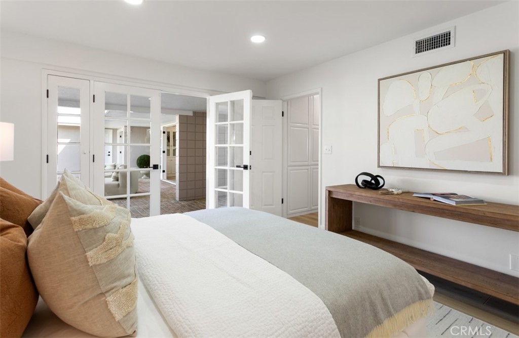 Cameo Shores (CSHO) - Residential Lease