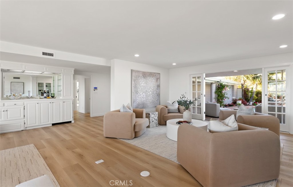 Cameo Shores (CSHO) - Residential Lease