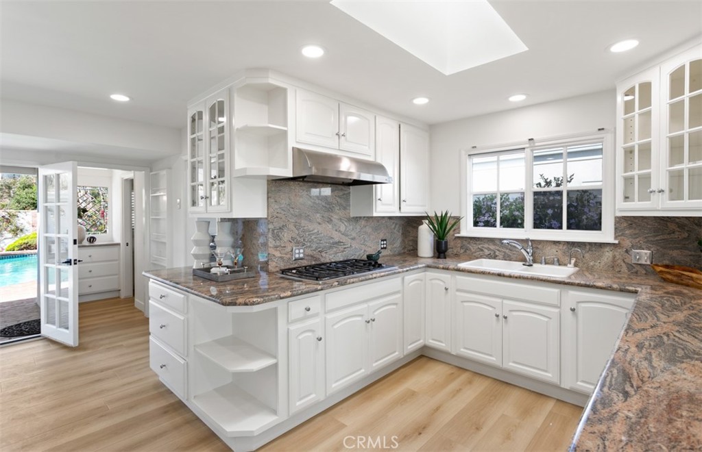 Cameo Shores (CSHO) - Residential Lease