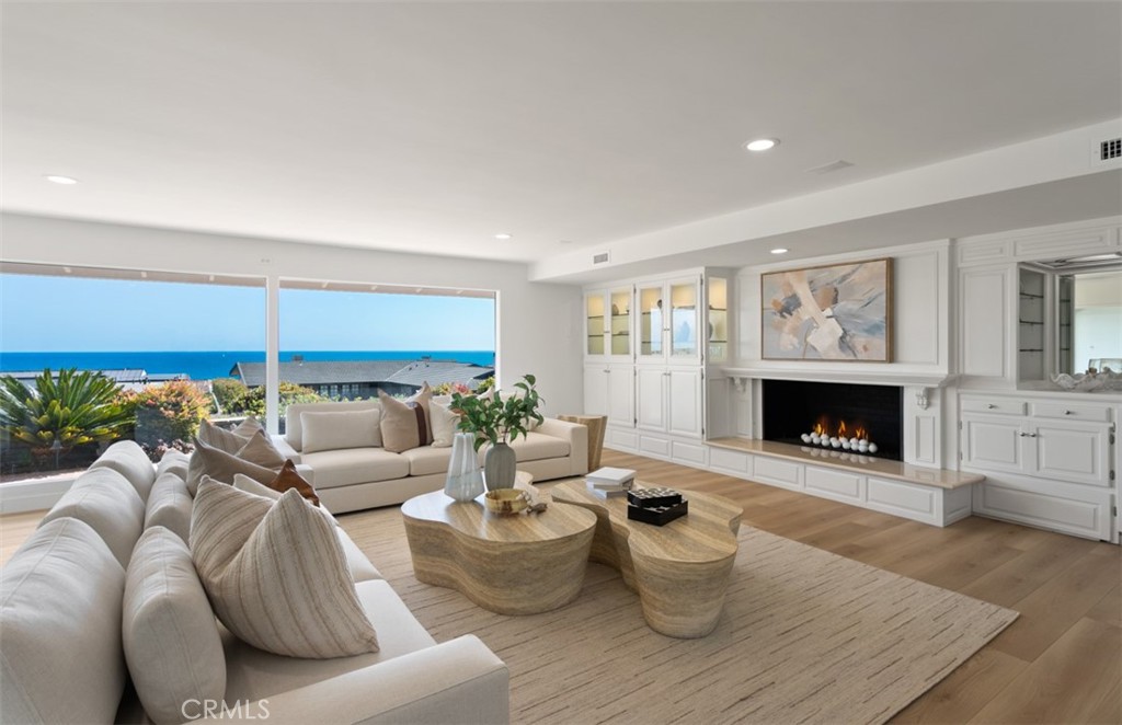Cameo Shores (CSHO) - Residential Lease