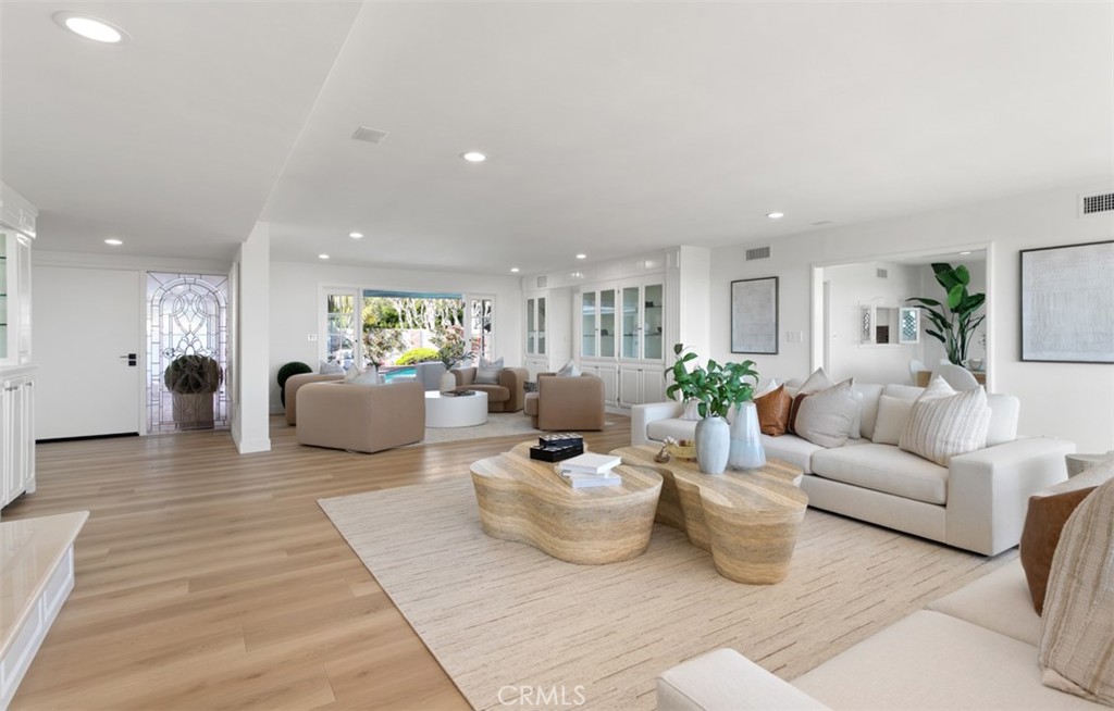 Cameo Shores (CSHO) - Residential Lease