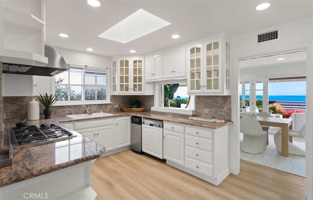 Cameo Shores (CSHO) - Residential Lease