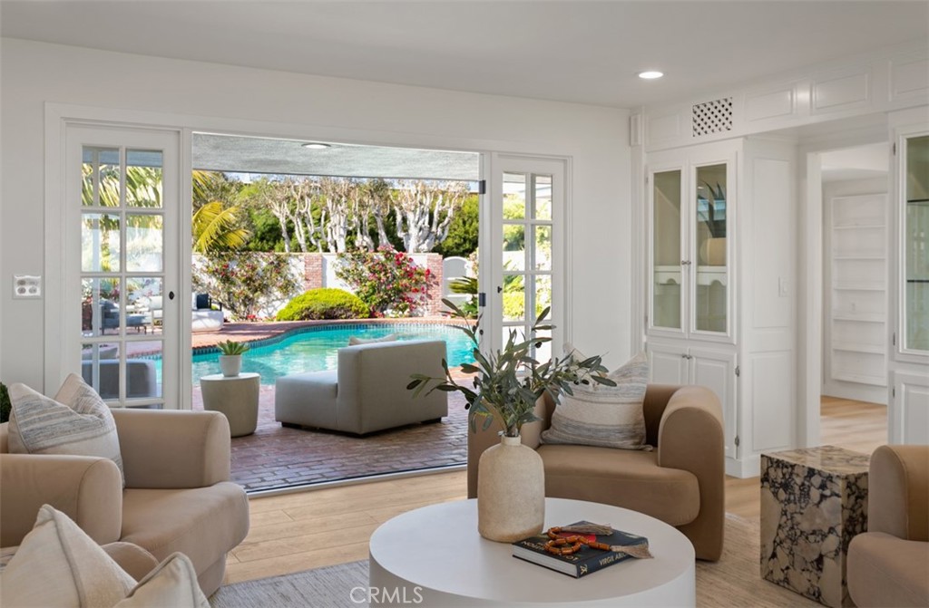 Cameo Shores (CSHO) - Residential Lease