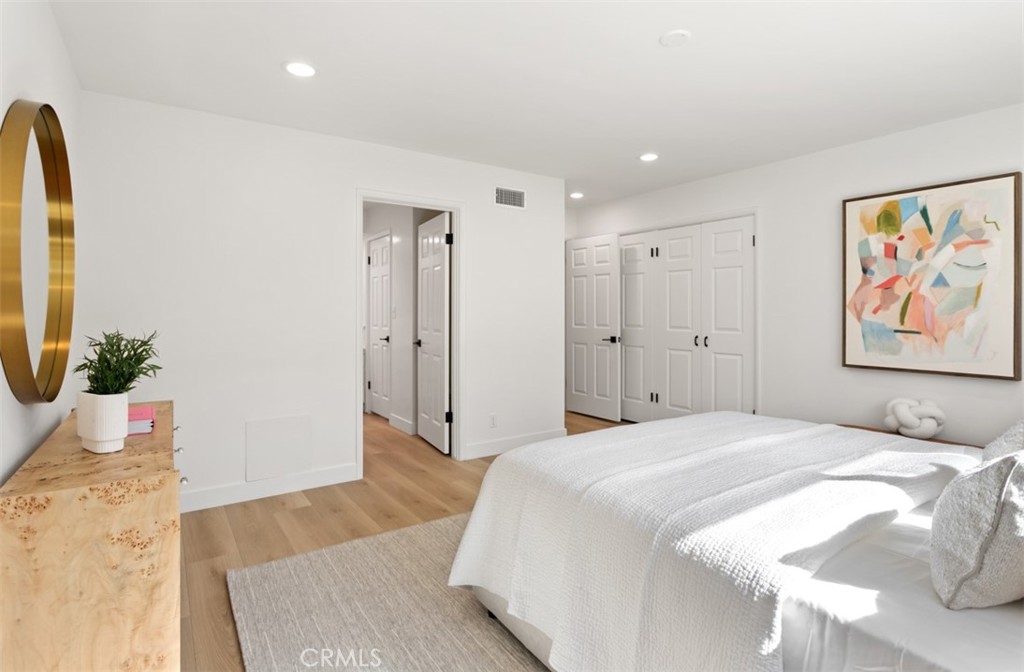Cameo Shores (CSHO) - Residential Lease