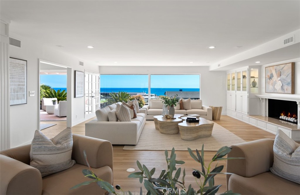 Cameo Shores (CSHO) - Residential Lease