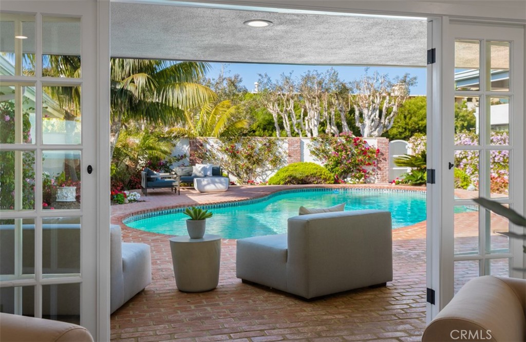 Cameo Shores (CSHO) - Residential Lease