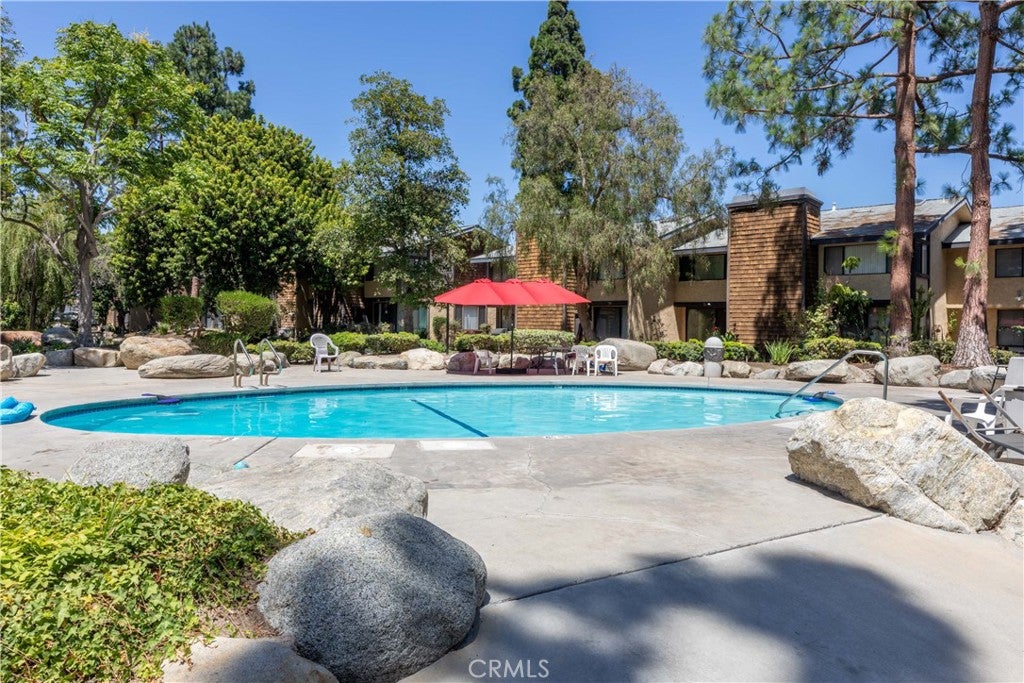 12750 Centralia 81