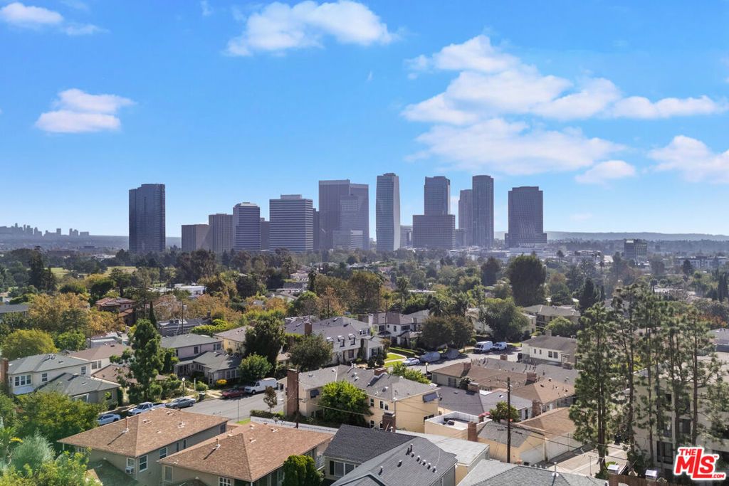 Photo of 10380 Wilshire Boulevard #404, Los Angeles, CA 90024 (MLS # 25582429)