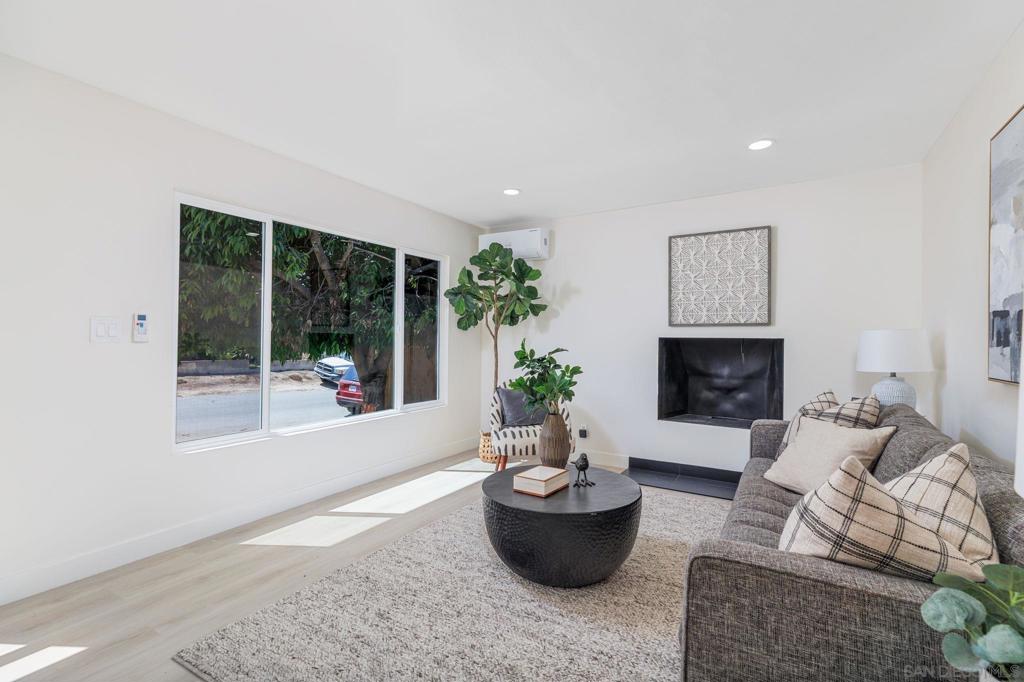 866 Merlin  Dr
