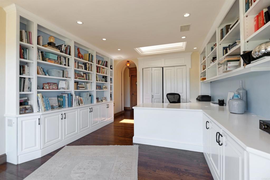 LAJ - Residential Lease