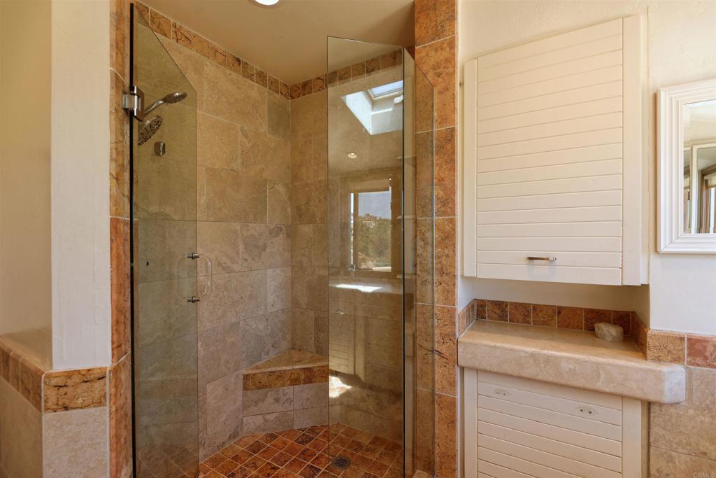 LAJ - Residential Lease