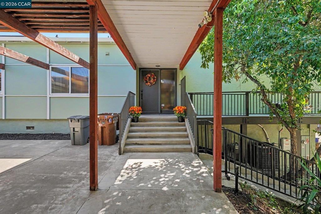 1927 Terrace Dr