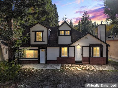 Photo of 22849 Juniper Ln, Crestline, CA 92325 (MLS # CV25269278)
