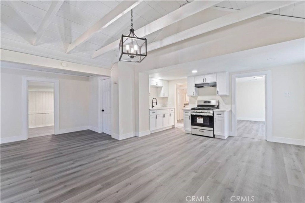 22849 Juniper