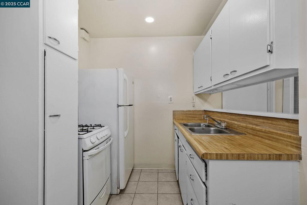SWBERKELEY - Residential Lease