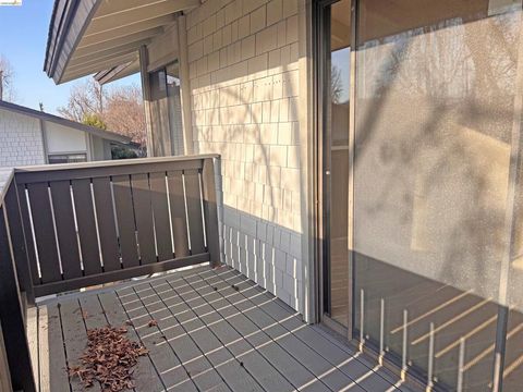 Photo of 1427 Marchbanks Dr Dr #Apt 3, Walnut Creek, CA 94598 (MLS # 41132492)
