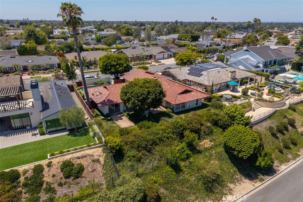1842 Santiago, Newport Beach CA 92660 - Photo 20
