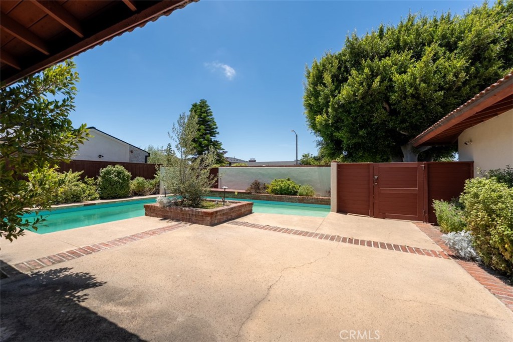 1842 Santiago, Newport Beach CA 92660 - Photo 8