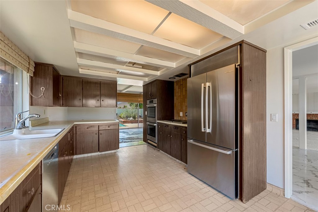 1842 Santiago, Newport Beach CA 92660 - Photo 17