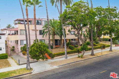 Photo of 1125 S Westmoreland Avenue, Los Angeles, CA 90006 (MLS # 26859337)