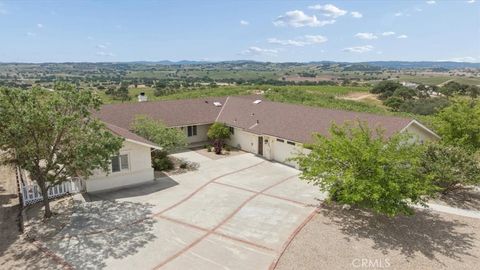 Tiny photo for 5565 High Ridge Rd, Paso Robles, CA 93446 (MLS # NS26076783)