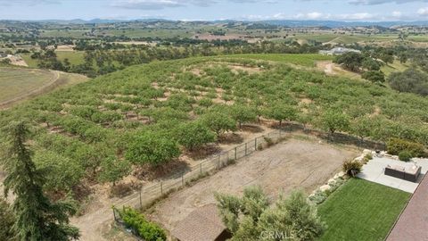 Tiny photo for 5565 High Ridge Rd, Paso Robles, CA 93446 (MLS # NS26076783)