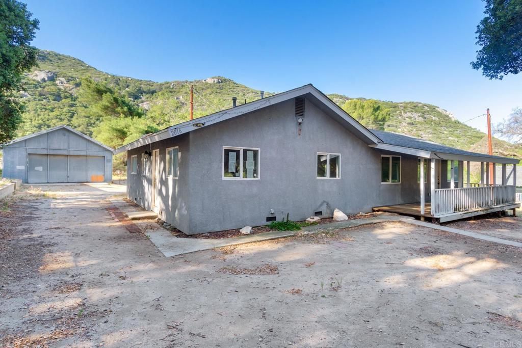 2016 Lake Morena Drive