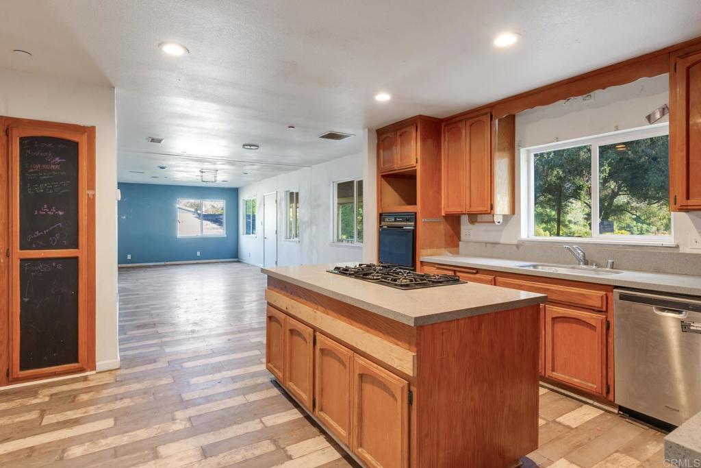 2016 Lake Morena Drive