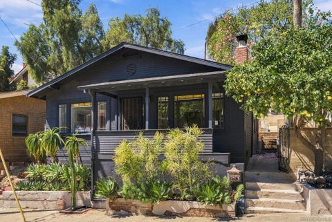 Photo of 1616 Glenwood Dr. DR, San Diego, CA 92103 (MLS # 260022973SD)