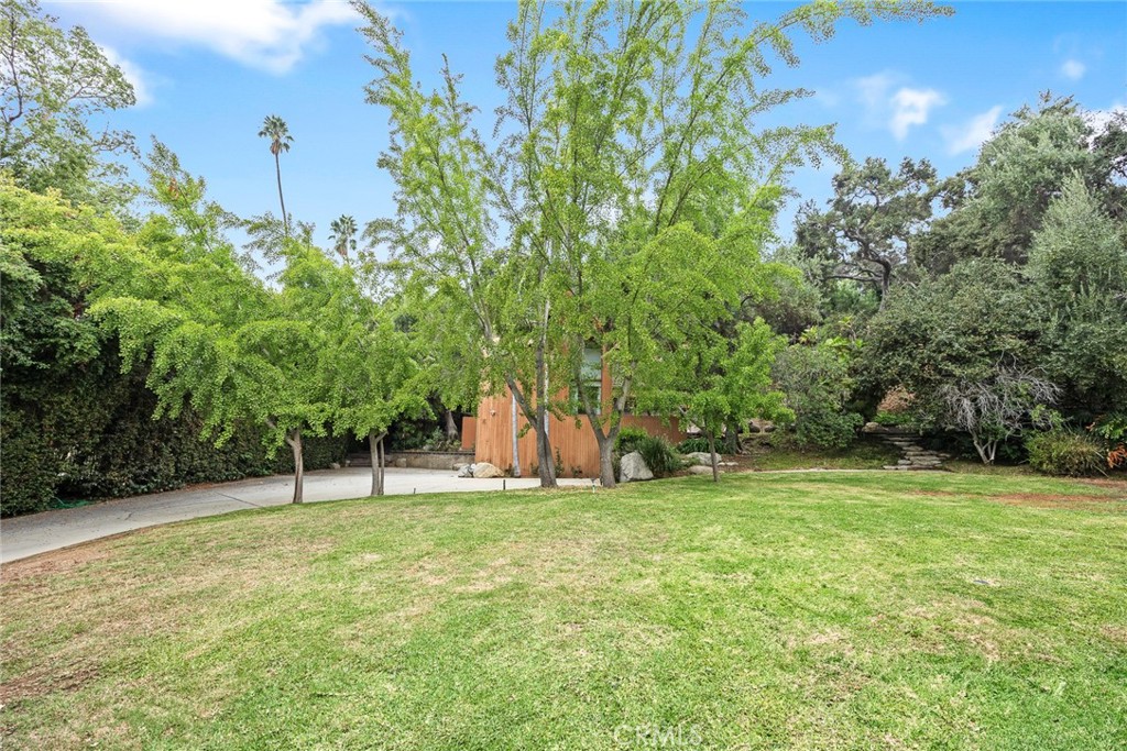 Properties 1 1480 Virginia