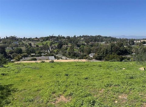 Photo of 2234 Tierra Verde Road, Vista, CA 92084 (MLS # FR26161767)