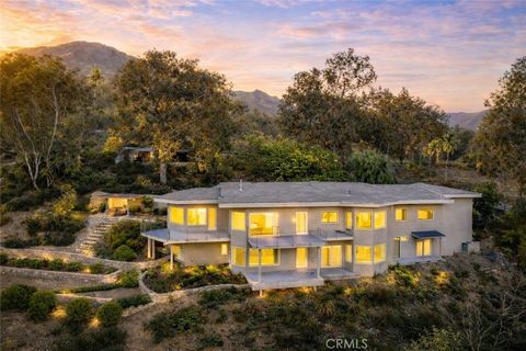 Photo of 4102 Quail Canyon Rd Rd, San Bernardino, CA 92404 (MLS # WS26074124)