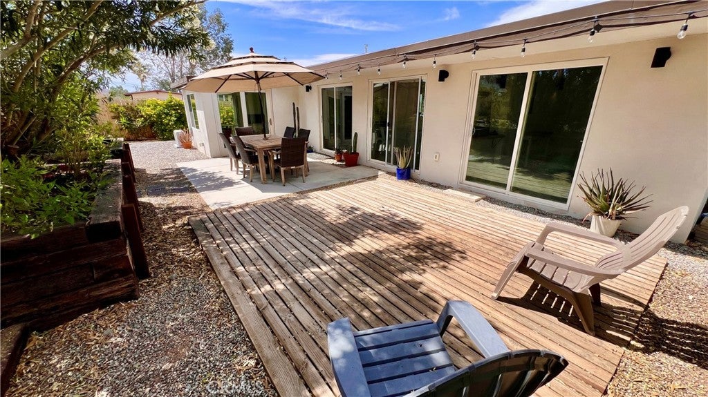 74885 Serrano Dr