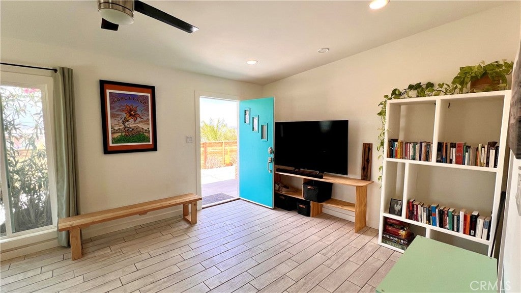 74885 Serrano Dr