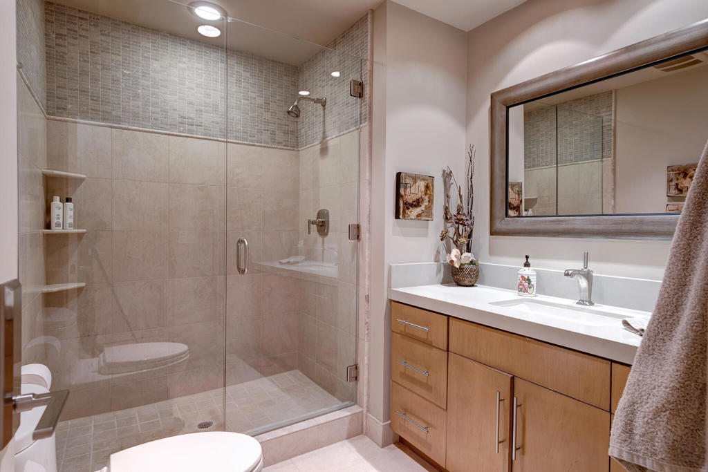 Indian Wells C.C. - Residential Lease