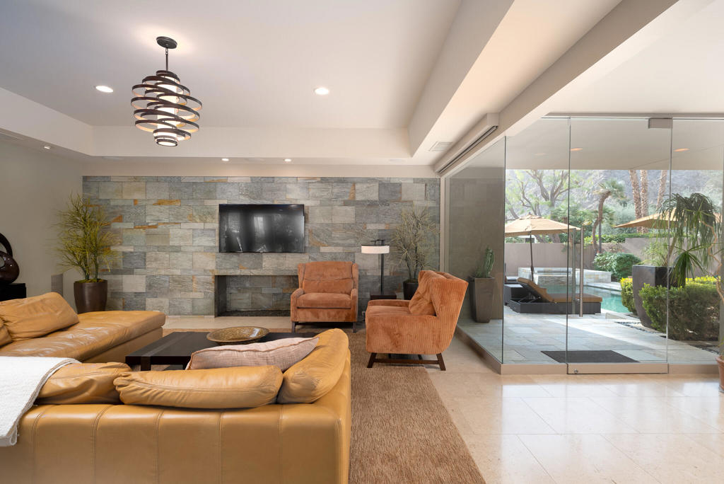 Indian Wells C.C. - Residential Lease