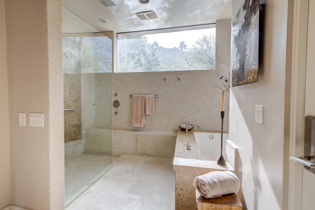 Indian Wells C.C. - Residential Lease