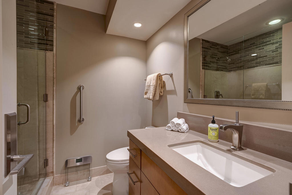 Indian Wells C.C. - Residential Lease