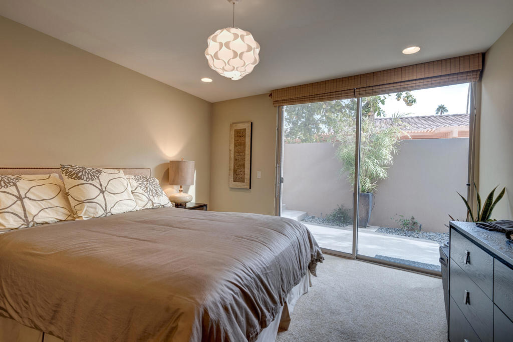 Indian Wells C.C. - Residential Lease