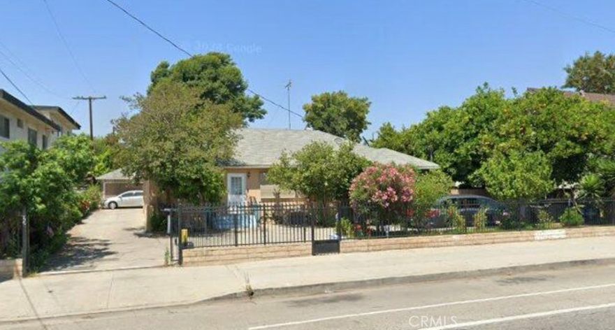 CALLING ALL INVESTORS!!!  Fourplex, fully occupied under market.  Property is prime for development.  Comes with completed plans to build 8 town homes.  Please call for more details.