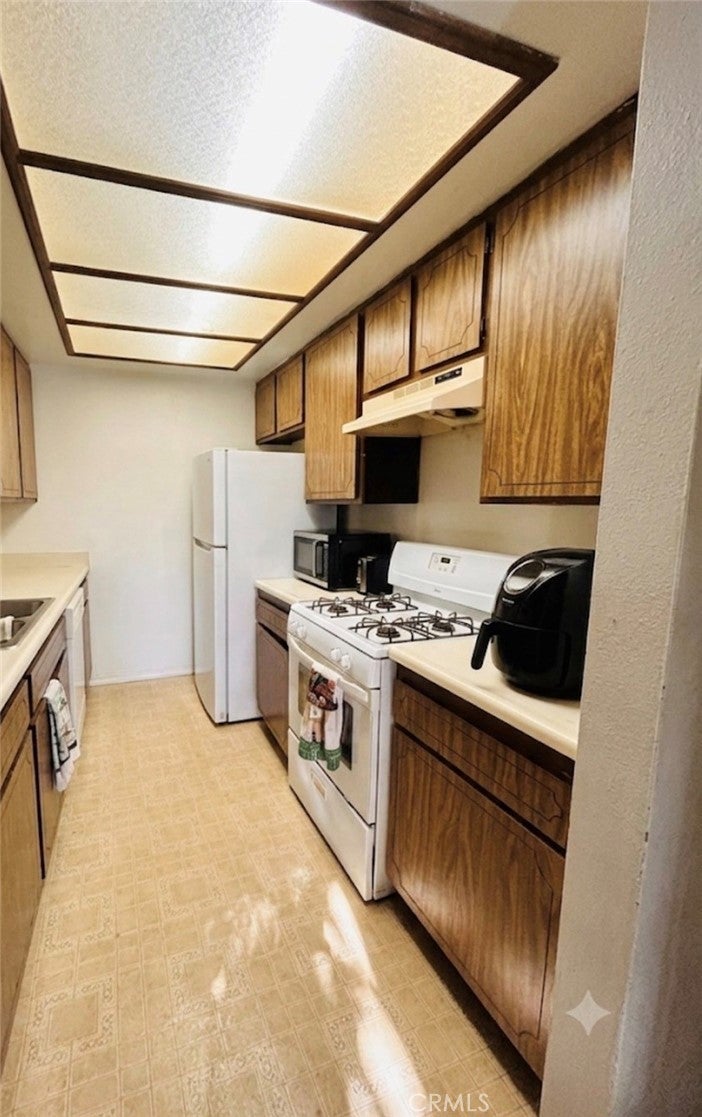 149 W 6th Street 10