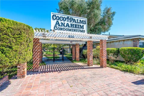 Photo of 630 S Knott Ave #6, Anaheim, CA 92804 (MLS # OC26058532)