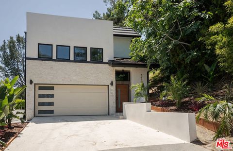 Photo of 2474 Silver Ridge Avenue, Los Angeles, CA 90039 (MLS # 26827373)