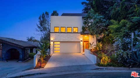 Photo of 2474 Silver Ridge Avenue, Los Angeles, CA 90039 (MLS # 26827373)