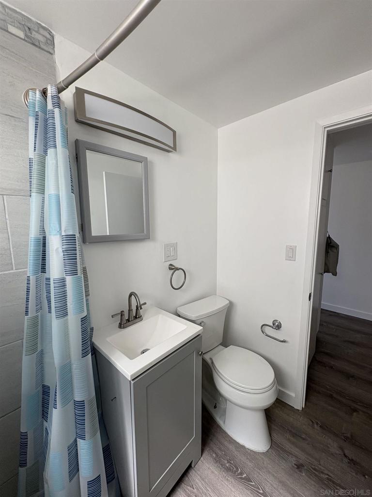 117 S Alameda Lane 1