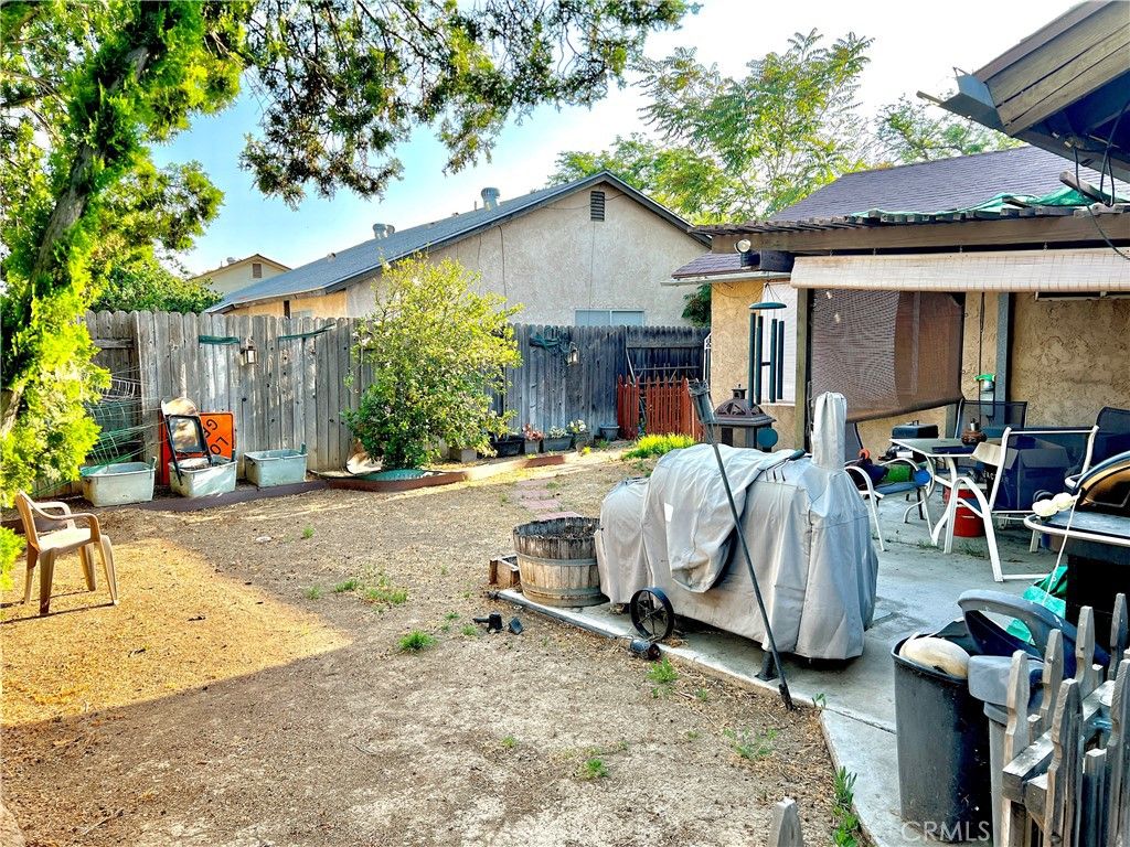 listing image 130722820447902839416