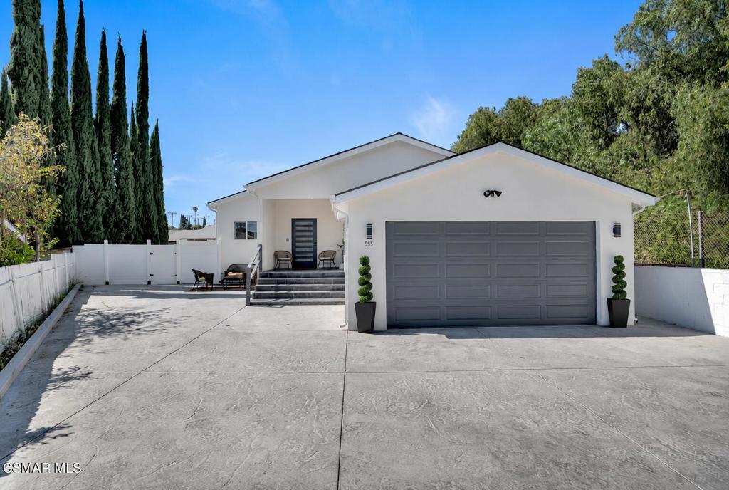955 Brossard Drive
