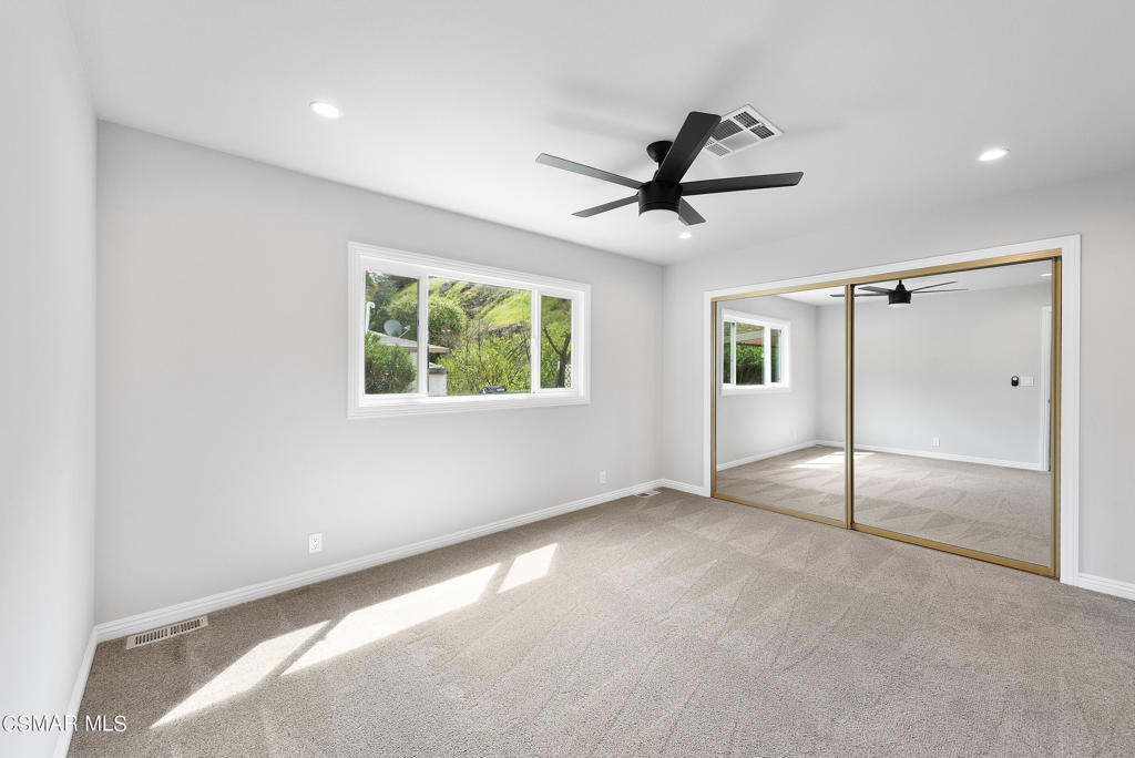 Oak Forest Ests-700A - 1001752 - Residential Lease