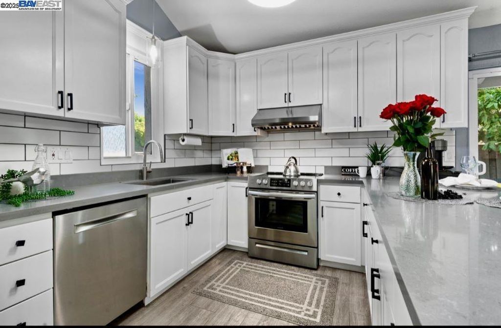 Photo of 5399 Garrison Cir, San Jose, CA 95123 (MLS # 41115237)